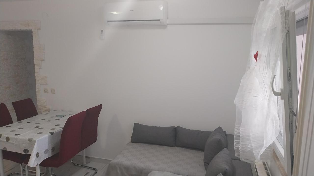 شقة Jan 2 بولا المظهر الخارجي الصورة